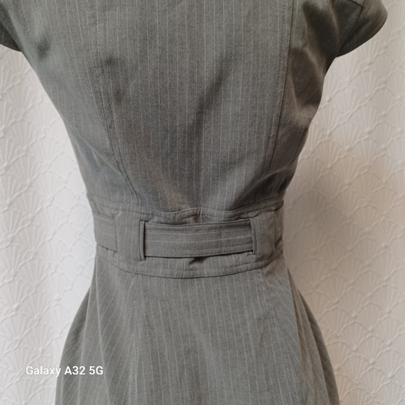 Calvin Klein Women Size  2 Charcoal Button-Front Midi Dress - Picture 9 of 15